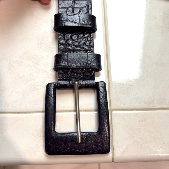 Ann Taylor Wide/ Chunky Reptile Finish Black Leather Belt with Square Buckle.EUC main image 5